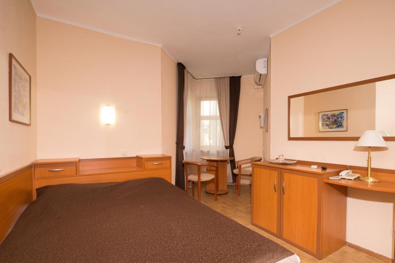 Zhayvir Hotell Kiev Exteriör bild